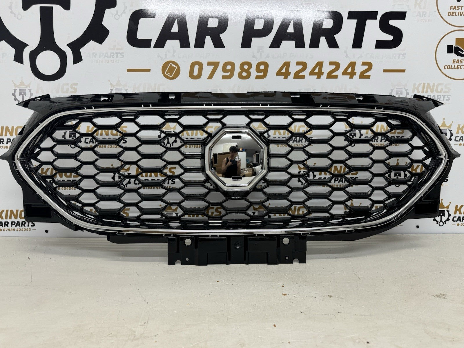 MG ZS 2020-2024 Front Bumper Grille With Chrome 10633336