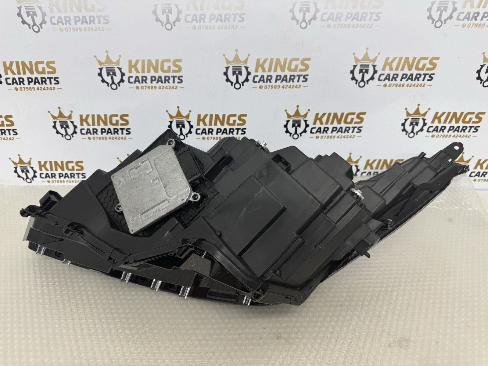 Lexus RX 450H  2020 - 2021 Front Right LED Headlight / 81110-0E580