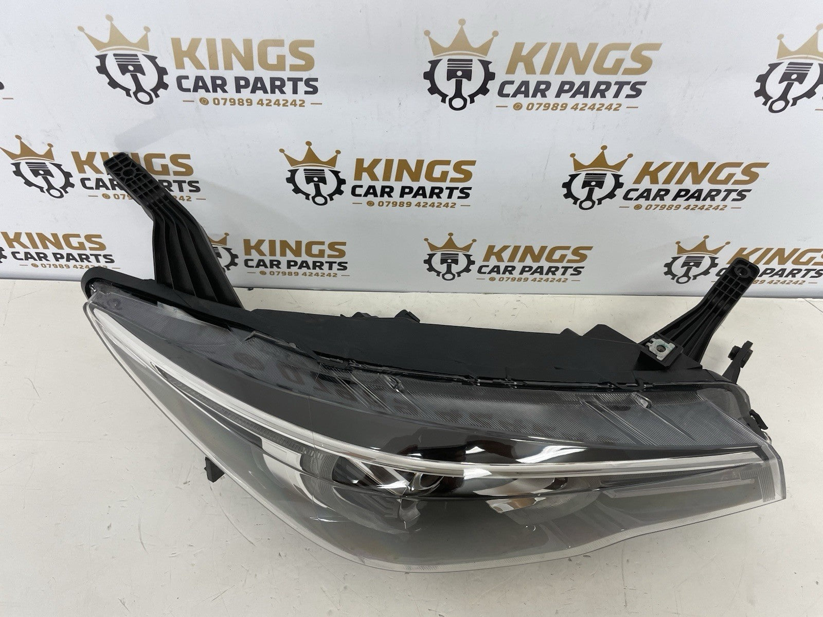 MG ZS 2018-2021 HEADLIGHT/HEADLAMP DRIVER SIDE/OFF SIDE FRONT RIGHT NEW 10266528