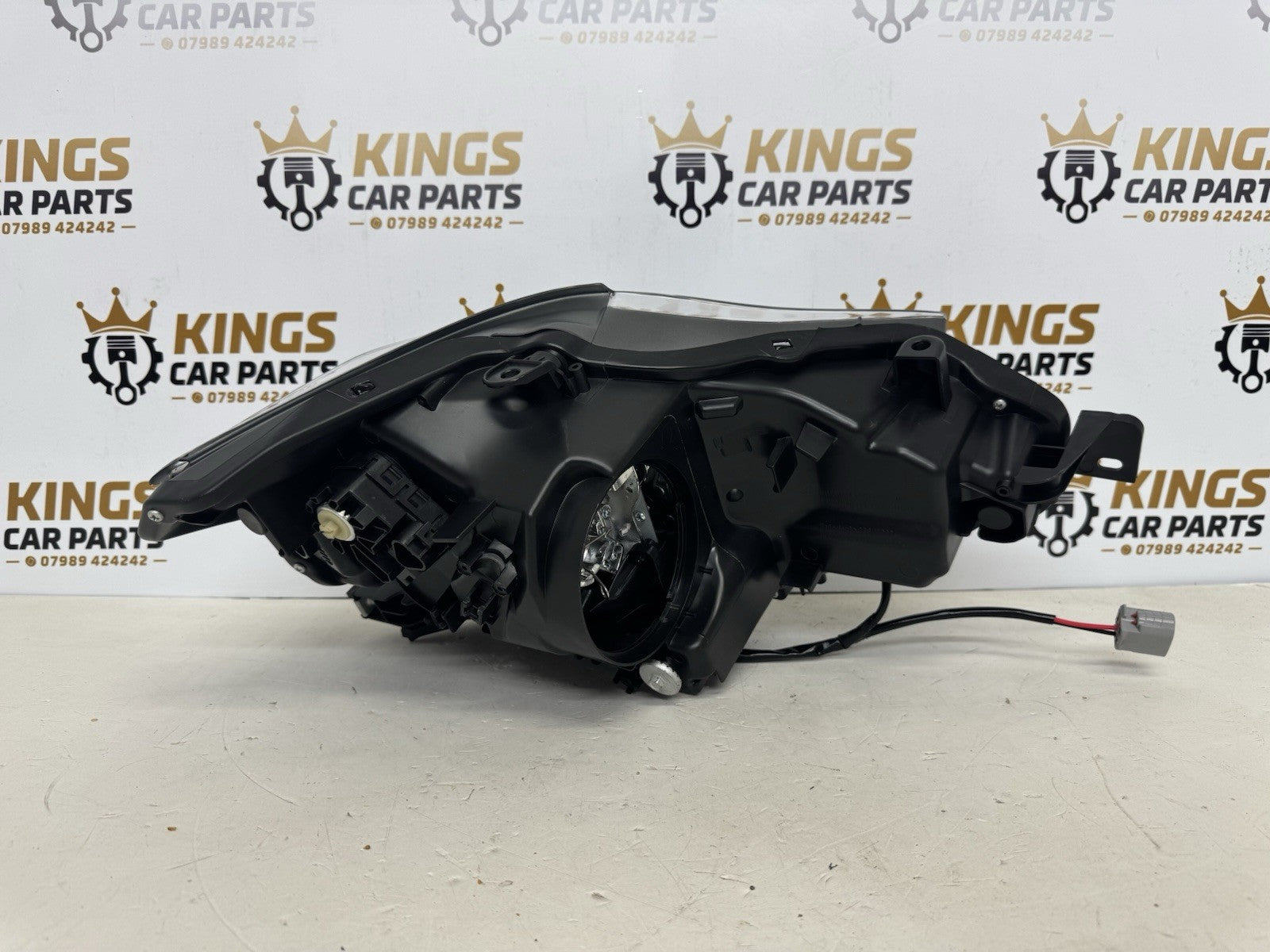 NEW Lexus IS 300h 2013 - 2016 Front Left Xenon Headlight / Passenger Side