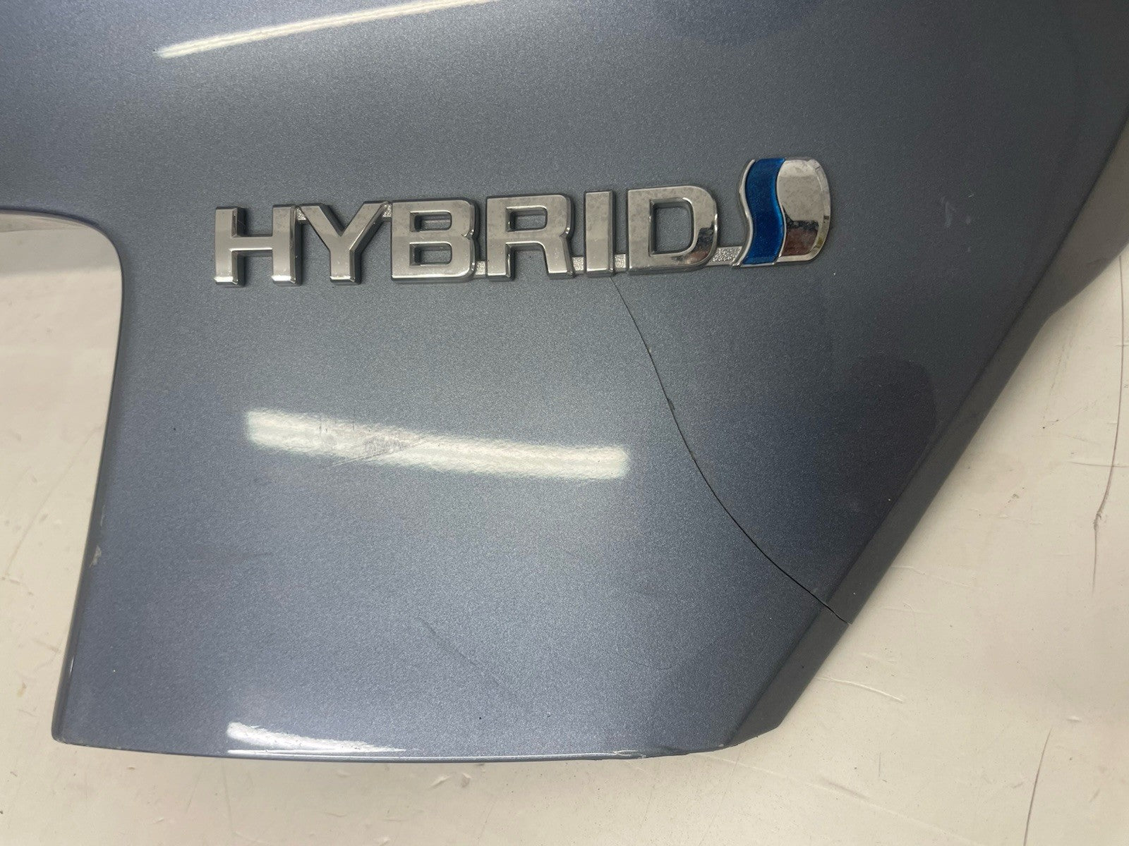 TOYOTA CH-R CHR MK1 2021 TAILGATE TRIM PANEL WITH BADGE IN GREY 1K3. 76811-F4010